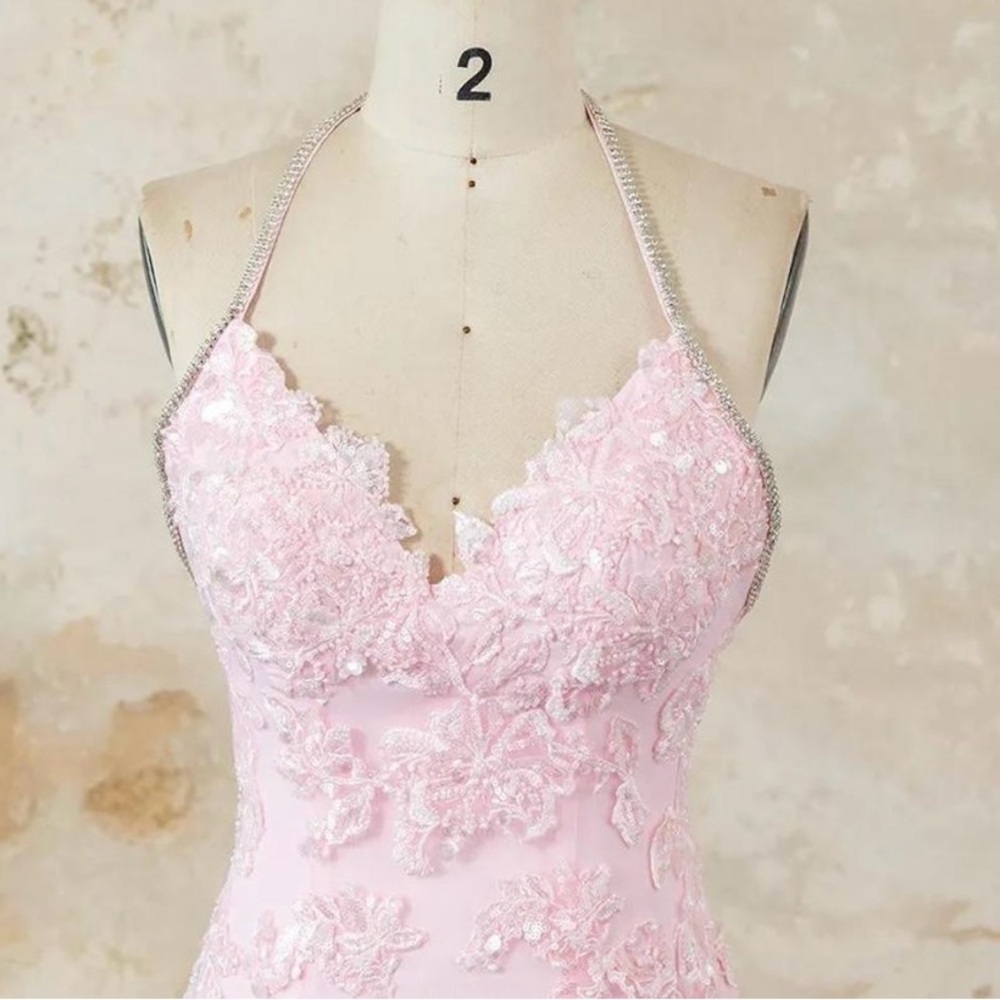 Elegant Pink Lace Halter Dress